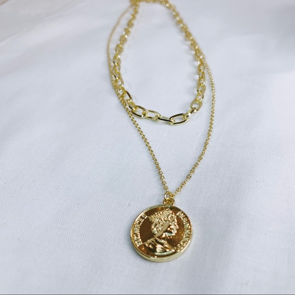 NEW Gold Coin Layered Necklace ✨ - Picture 2 of 2